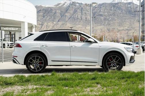 2020 Audi Q8 55 Prestige