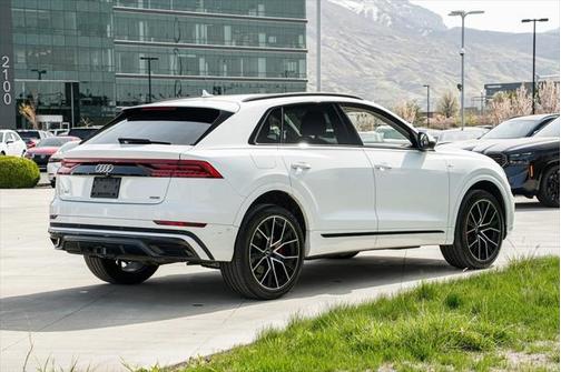 2020 Audi Q8 55 Prestige
