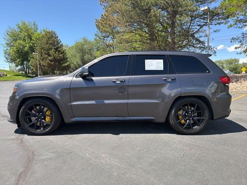 Granite Crystal Metallic Clearcoat 2018 Jeep Grand Cherokee Trackhawk