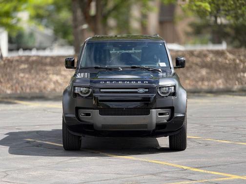 Carpathian Grey Premium Metallic 2023 Land Rover Defender 110 Carpathian Edition