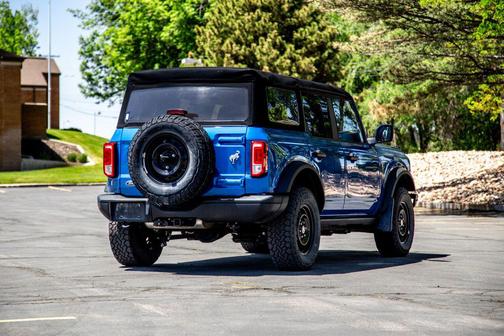 Velocity Blue Metallic 2021 Ford Bronco Black Diamond