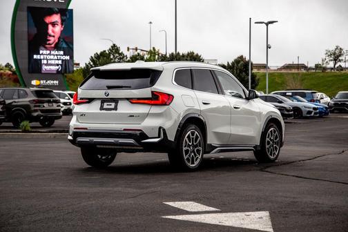 Alpine White 2026 BMW X1 xDrive28i