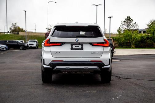 Alpine White 2026 BMW X1 xDrive28i