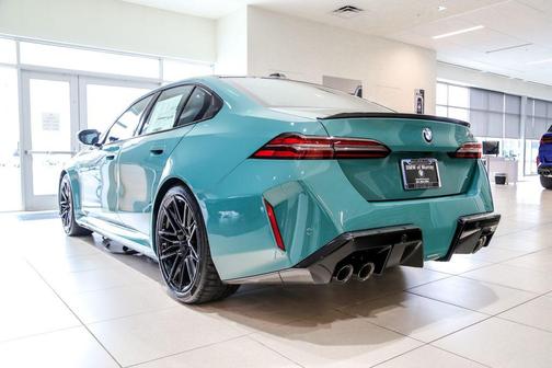Special Order Color 2026 BMW M5 Base