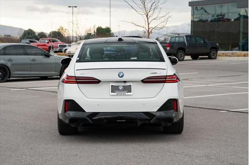 2024 BMW i5 eDrive40