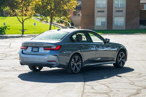 2023 BMW 330 xDrive