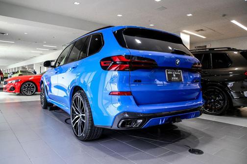 2026 BMW X5 M60i