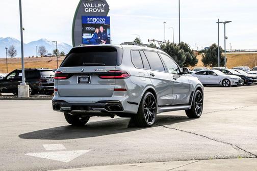 2026 BMW X7 M60i
