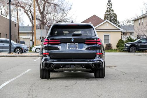 2026 BMW X5 M60i