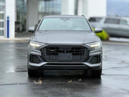 Samurai Gray Metallic 2021 Audi Q8 55 Premium