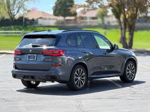 Arctic Grey Metallic 2022 BMW X5 xDrive40i
