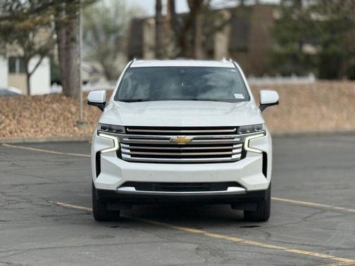 Iridescent Pearl Tricoat 2021 Chevrolet Tahoe 4WD High Country
