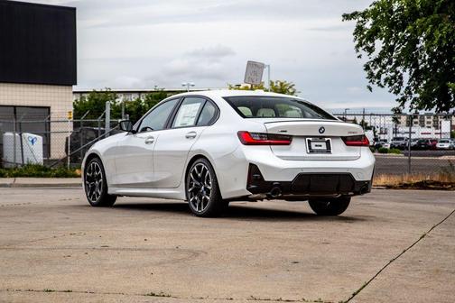 Mineral White Metallic 2026 BMW 330 xDrive