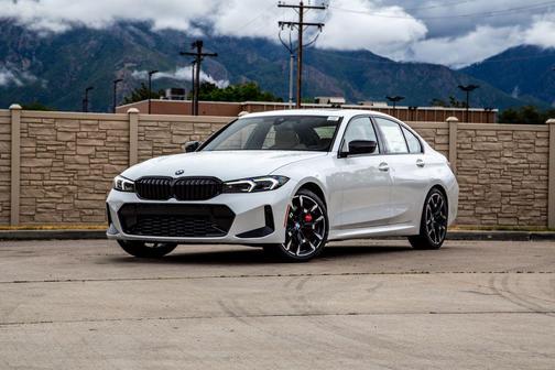 Mineral White Metallic 2026 BMW 330 xDrive