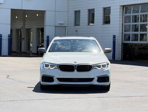 Alpine White 2019 BMW M550 i Xdrive