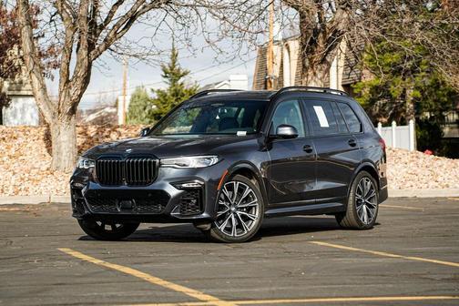 2021 BMW X7 M50i