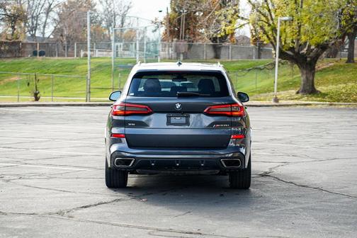 2020 BMW X5 M50i