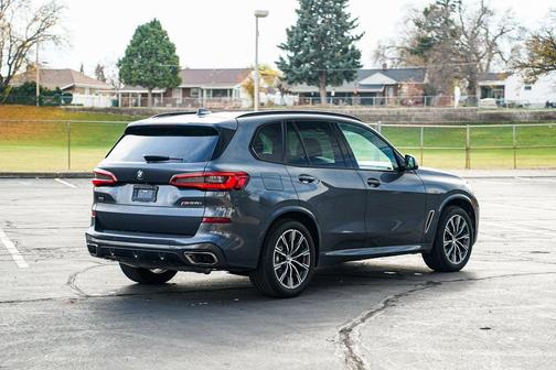 2020 BMW X5 M50i