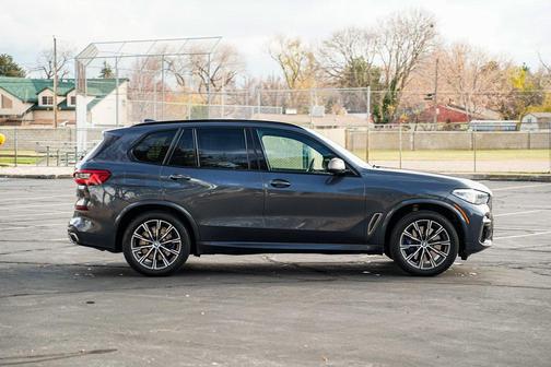 2020 BMW X5 M50i