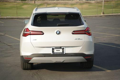 Mineral White Metallic 2026 BMW X3 30 xDrive