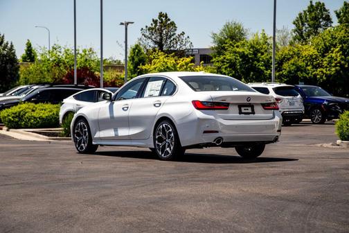 Mineral White Metallic 2026 BMW 330 xDrive