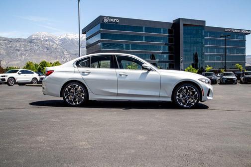 Mineral White Metallic 2026 BMW 330 xDrive