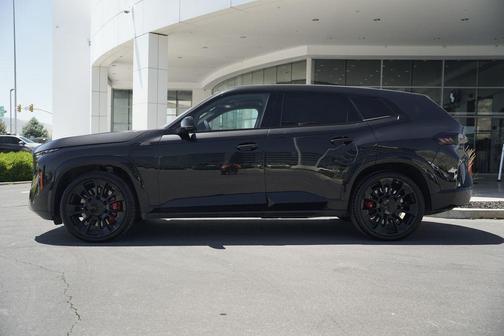 Black Sapphire Metallic 2025 BMW XM Base
