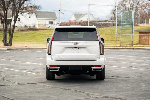 2022 Cadillac Escalade ESV Premium Luxury Platinum