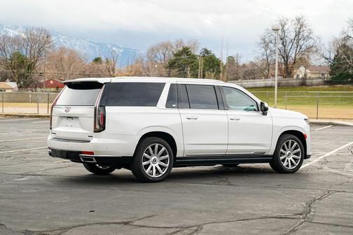 2022 Cadillac Escalade ESV Premium Luxury Platinum
