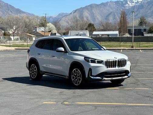 Alpine White 2023 BMW X1 xDrive28i