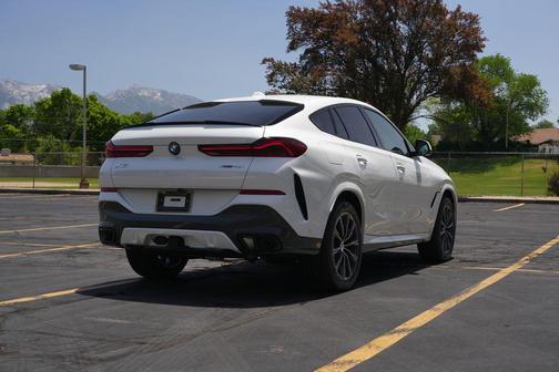 A96 2027 BMW X6 xDrive40i