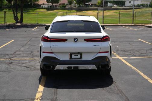 A96 2027 BMW X6 xDrive40i