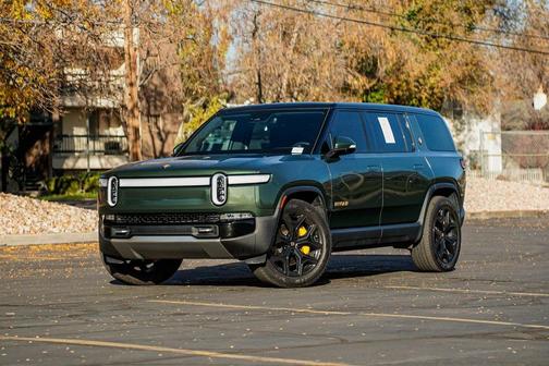 2023 Rivian R1S Adventure