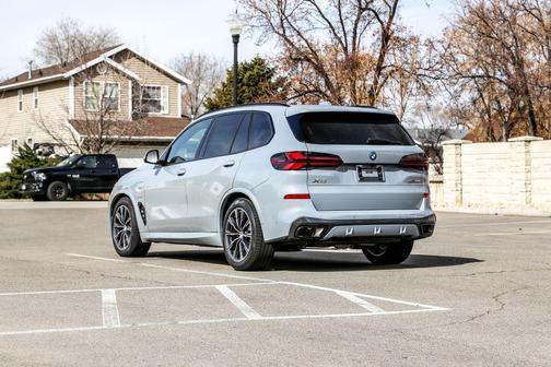 2026 BMW X5 PHEV xDrive50e