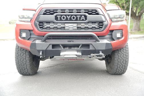 Barcelona Red Metallic 2020 Toyota Tacoma SR