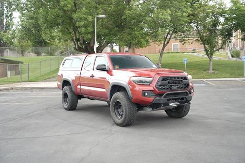 Barcelona Red Metallic 2020 Toyota Tacoma SR