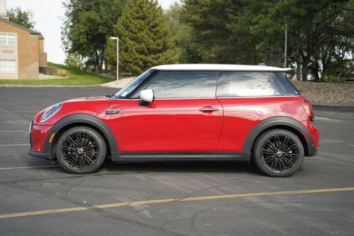 Chili Red 2024 MINI Hardtop Cooper S