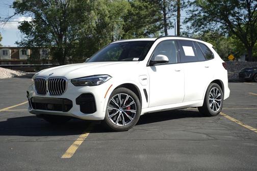Alpine White 2022 BMW X5 PHEV xDrive45e