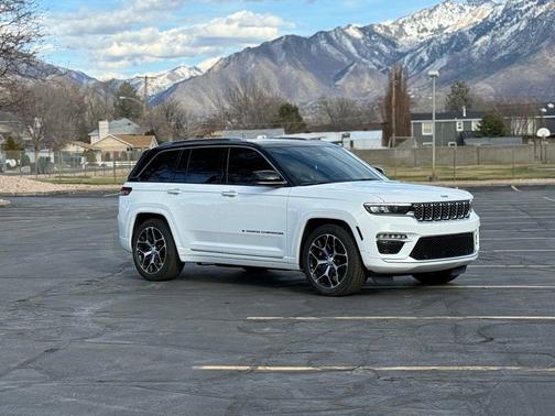 2024 Jeep Grand Cherokee Summit