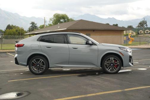 Brooklyn Grey Metallic 2026 BMW X2 xDrive28i