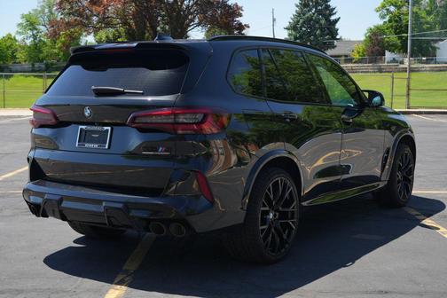 Black Sapphire Metallic 2022 BMW X5 M Base