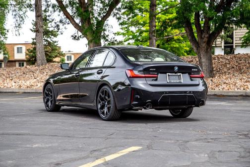 Black Sapphire Metallic 2026 BMW 330 xDrive