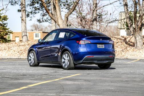 2024 Tesla Model Y Long Range Dual Motor All-Wheel Drive