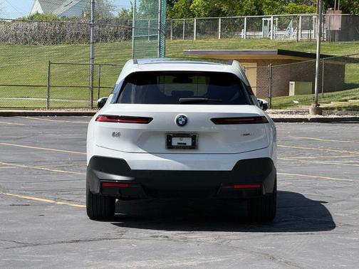 Alpine White 2025 BMW iX xDrive50