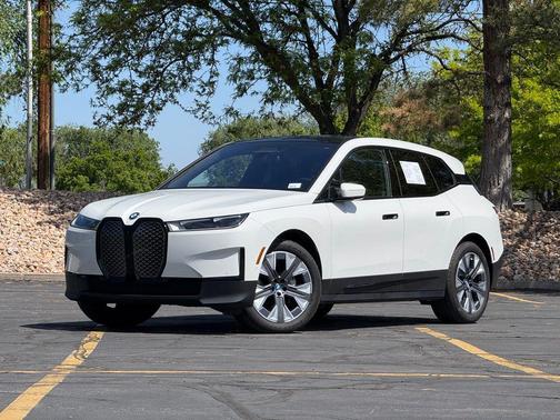 Alpine White 2025 BMW iX xDrive50