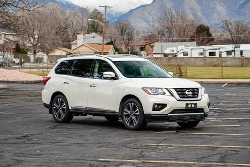2018 Nissan Pathfinder S