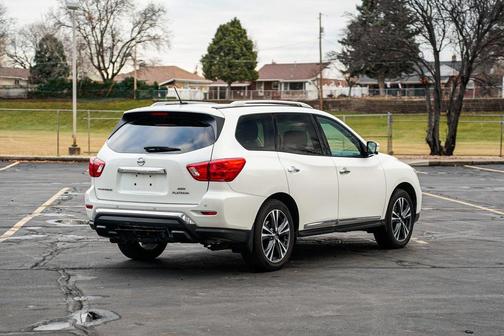 2018 Nissan Pathfinder S