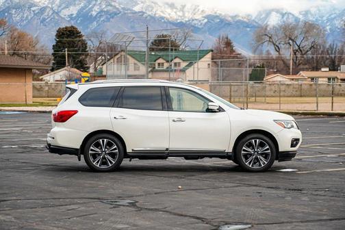 2018 Nissan Pathfinder S