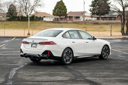 2025 BMW 530 xDrive