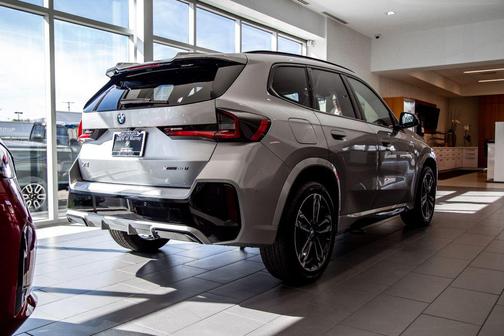 Space Silver Metallic 2026 BMW X1 xDrive28i